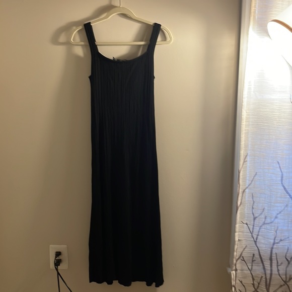 Theory NWT black maxi - Picture 4 of 5